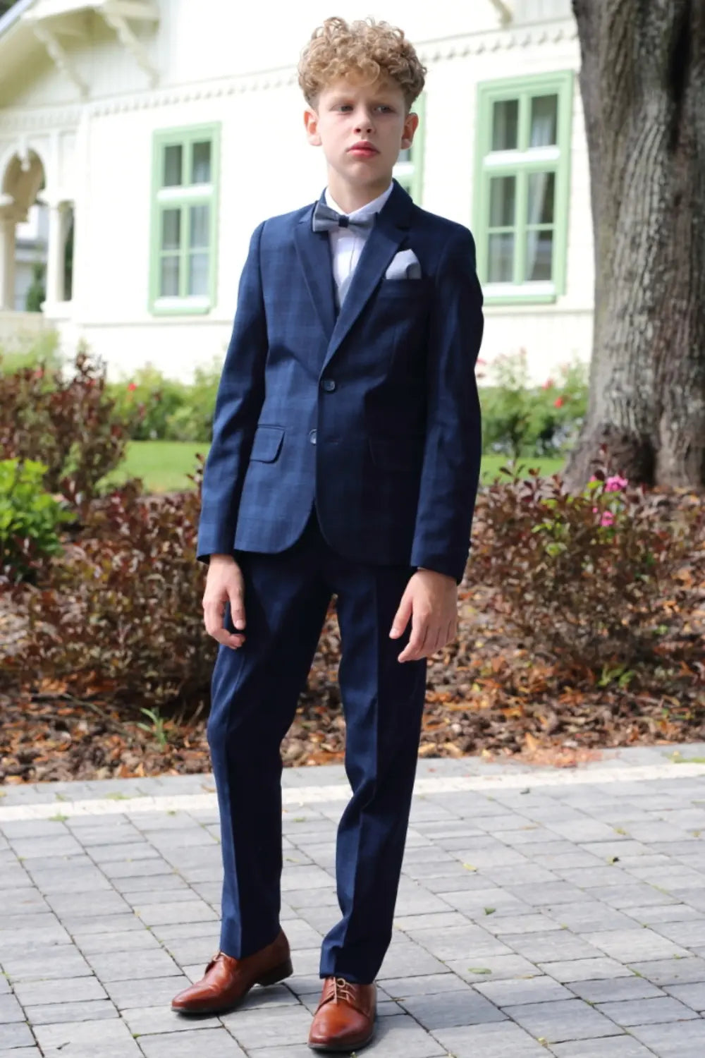 Front view of Peter boys suit with jacket closed