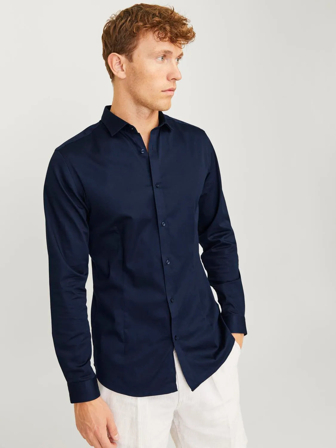 JACK JONES PREMIUM Super Slim Stretch Parma Shirt CASHMERE BLUE model front view