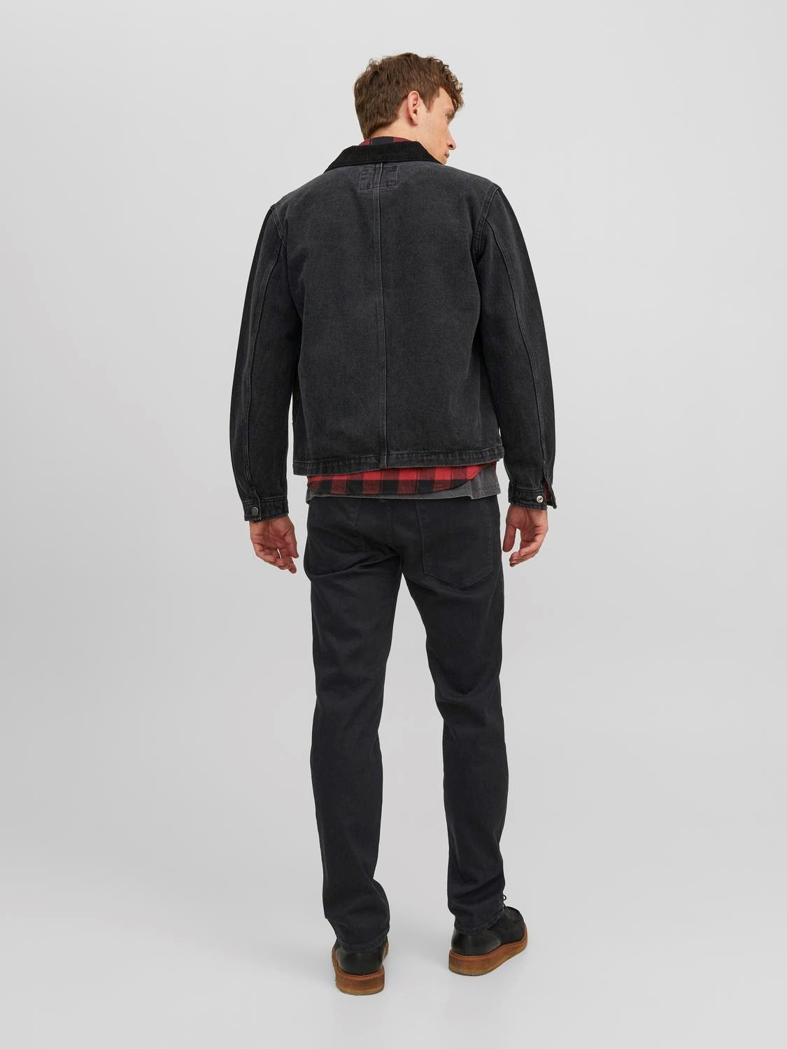 JACK & JONES Clark 598 Black Straight Leg Jean Black model front view