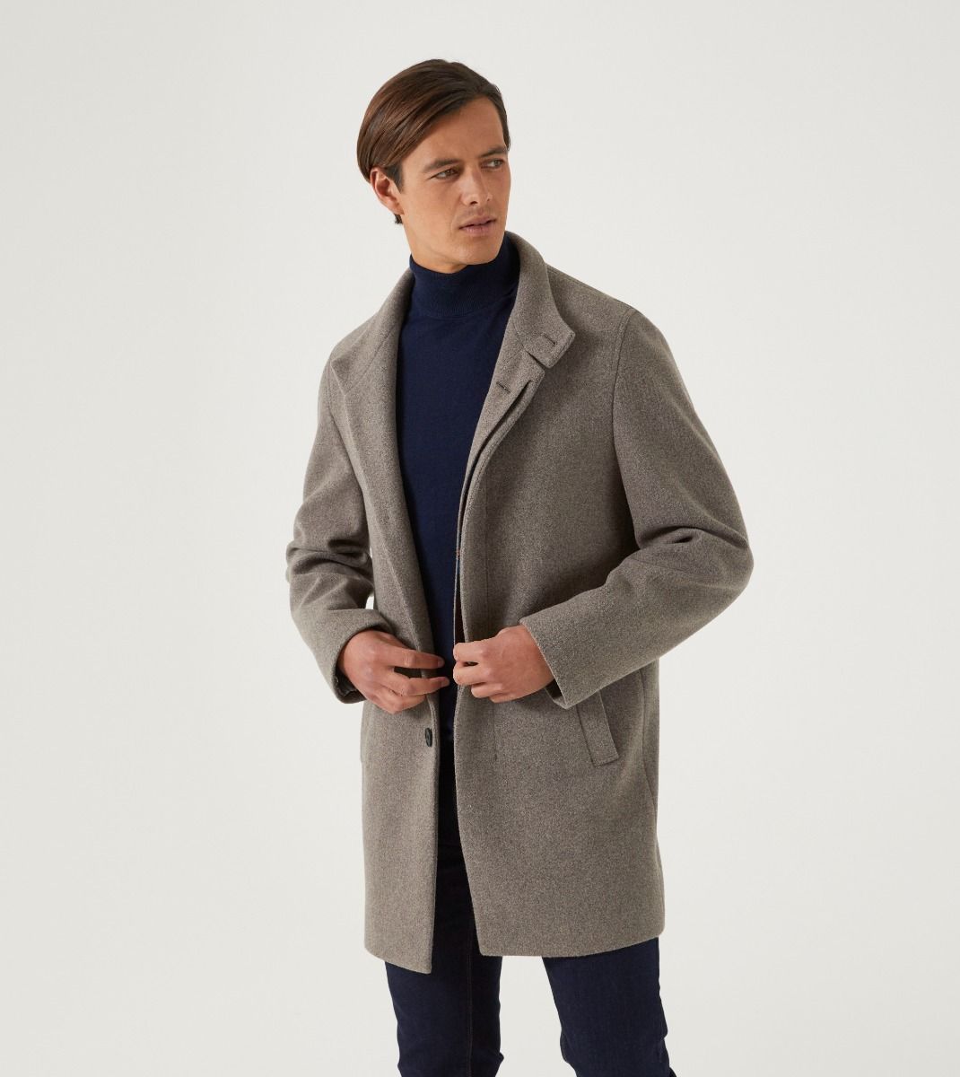 Skopes Faulkner Oat Overcoat Oat front view