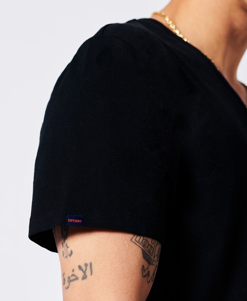 Men's Vintage Logo Emb Vee Tee Black-Sleeve View