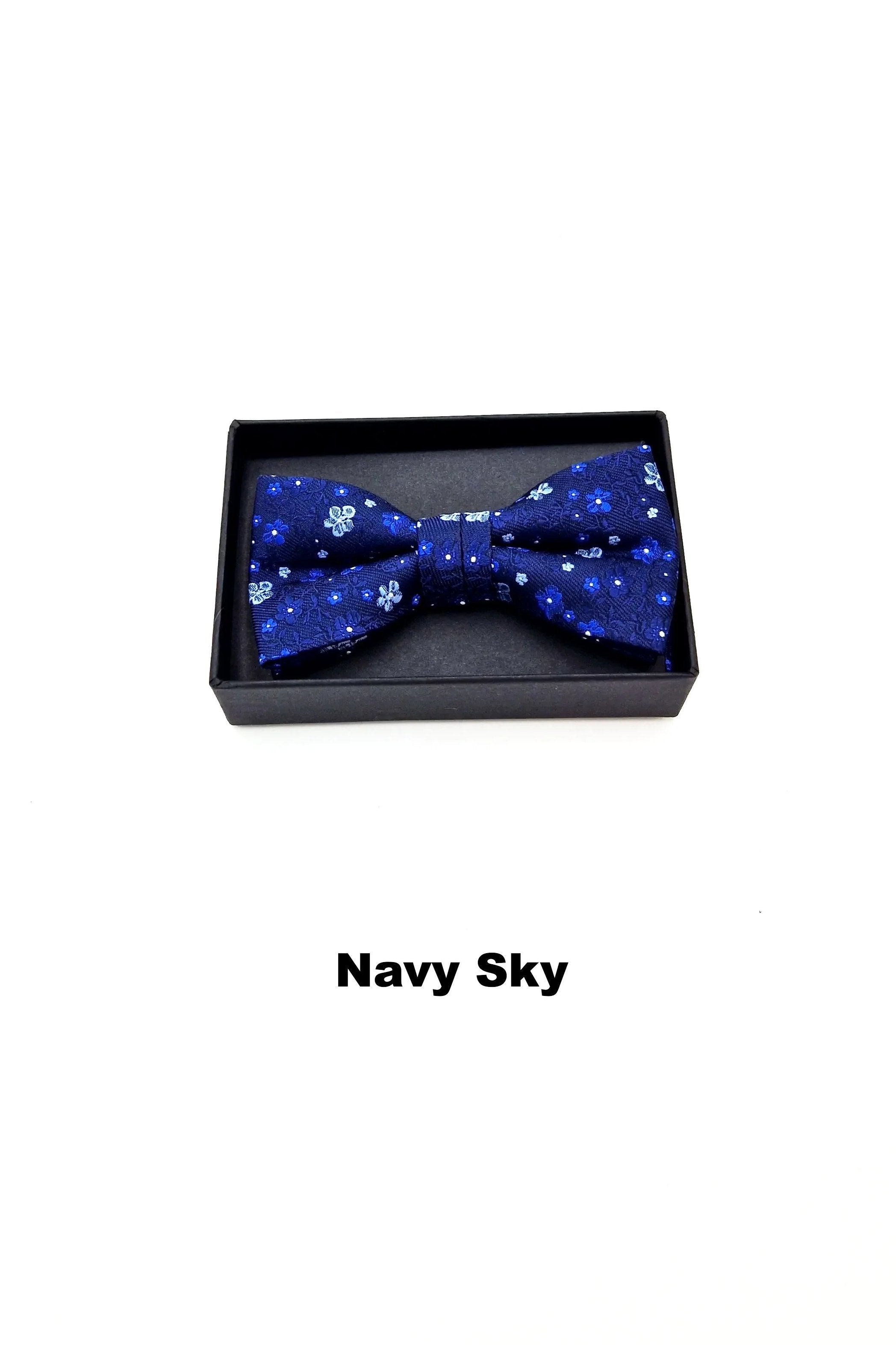 Zazzi Boyswear Zazzi Pattern Boys Boxed Bowtie & Pocket Square Navy White back view