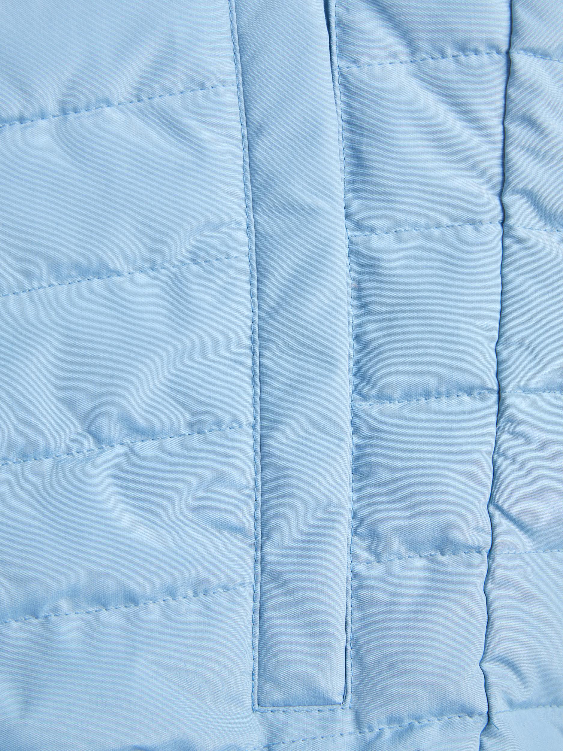 Men's Logan Bodywarmer Collar Mountain Spring-Close Up View
