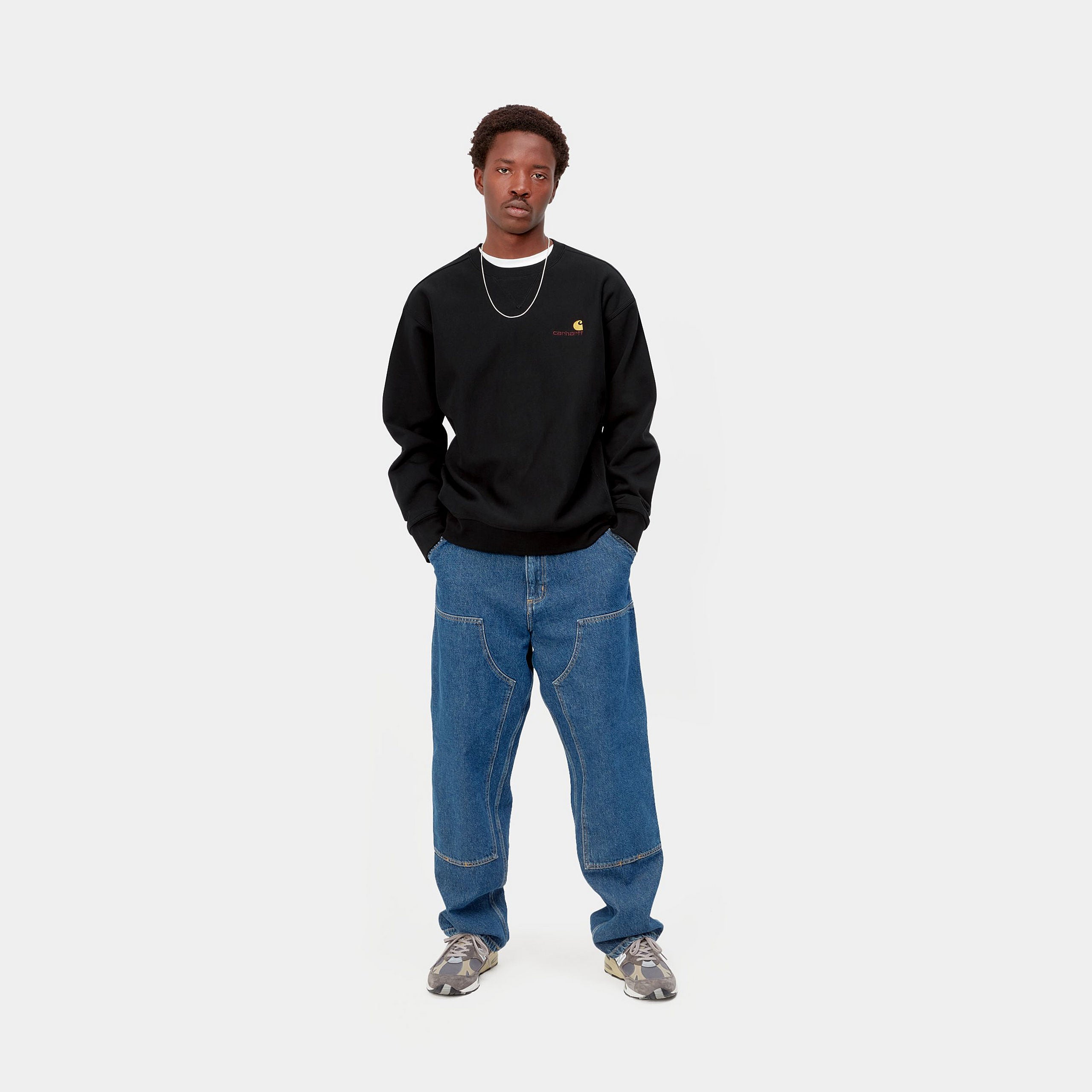 Carhartt WIP American Script Sweat-Black Black model front view