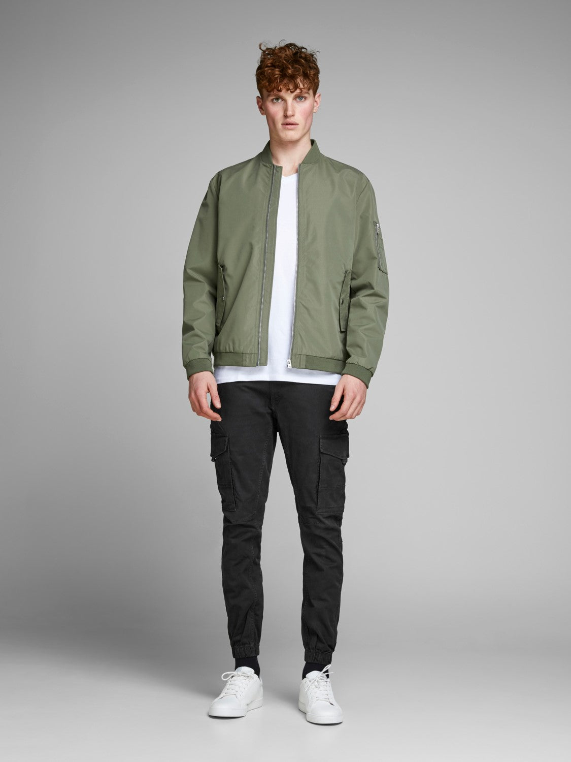JACK & JONES Paul Flake 542 Black Cargo Pant BLACK side view