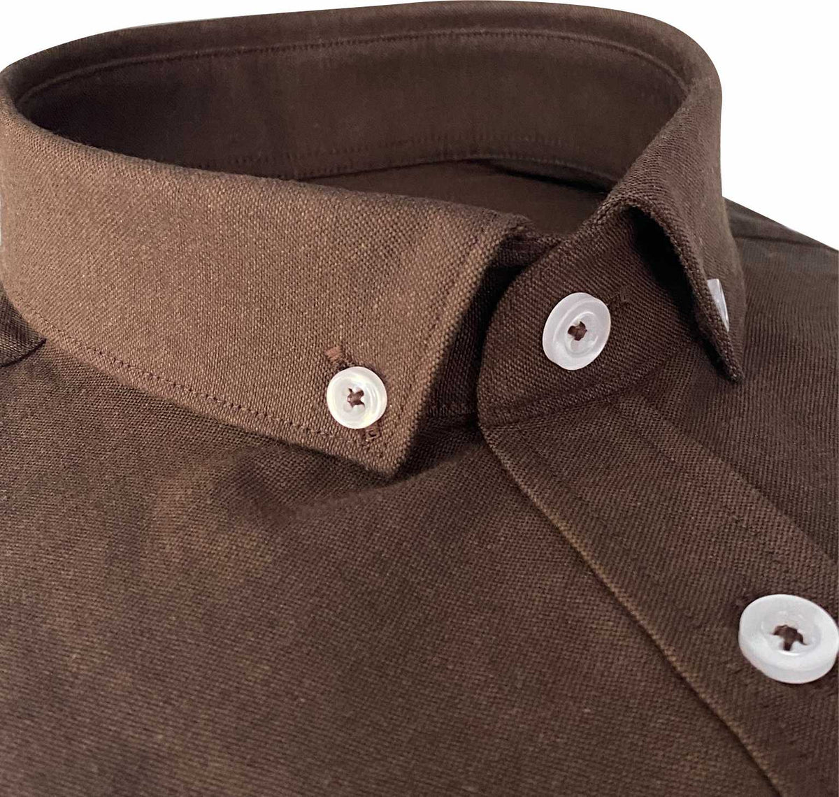 Close-up of the Tom Penn Brown Oxford shirt collar and button detail