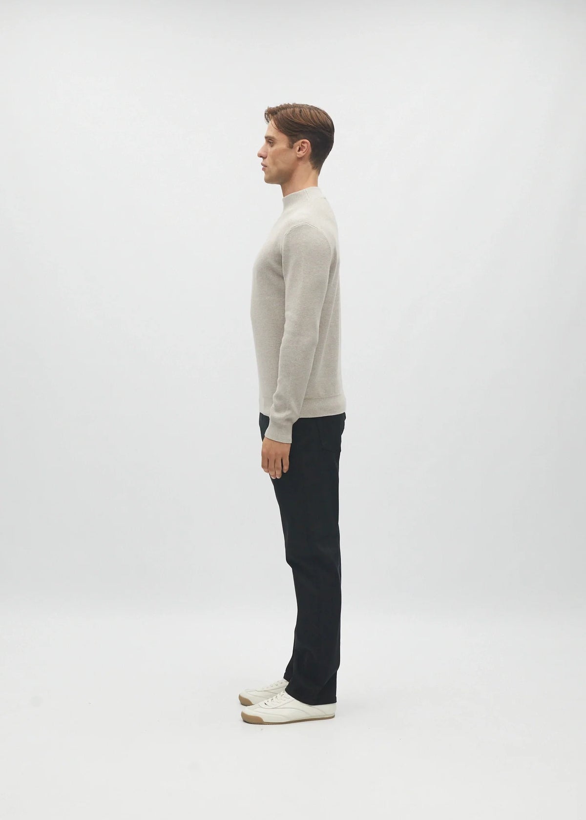 Diesel Daxton Sweater Beachcomber light grey, side model view