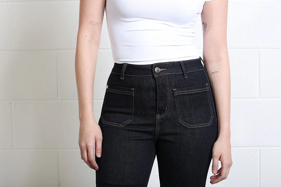 Front detail of Rant & Rave Abigail wide leg jean in Raw Wash with patch pockets.