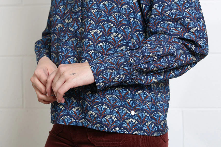 Rant & Rave Isabella Blouse in navy reef print, sleeve and hem detail