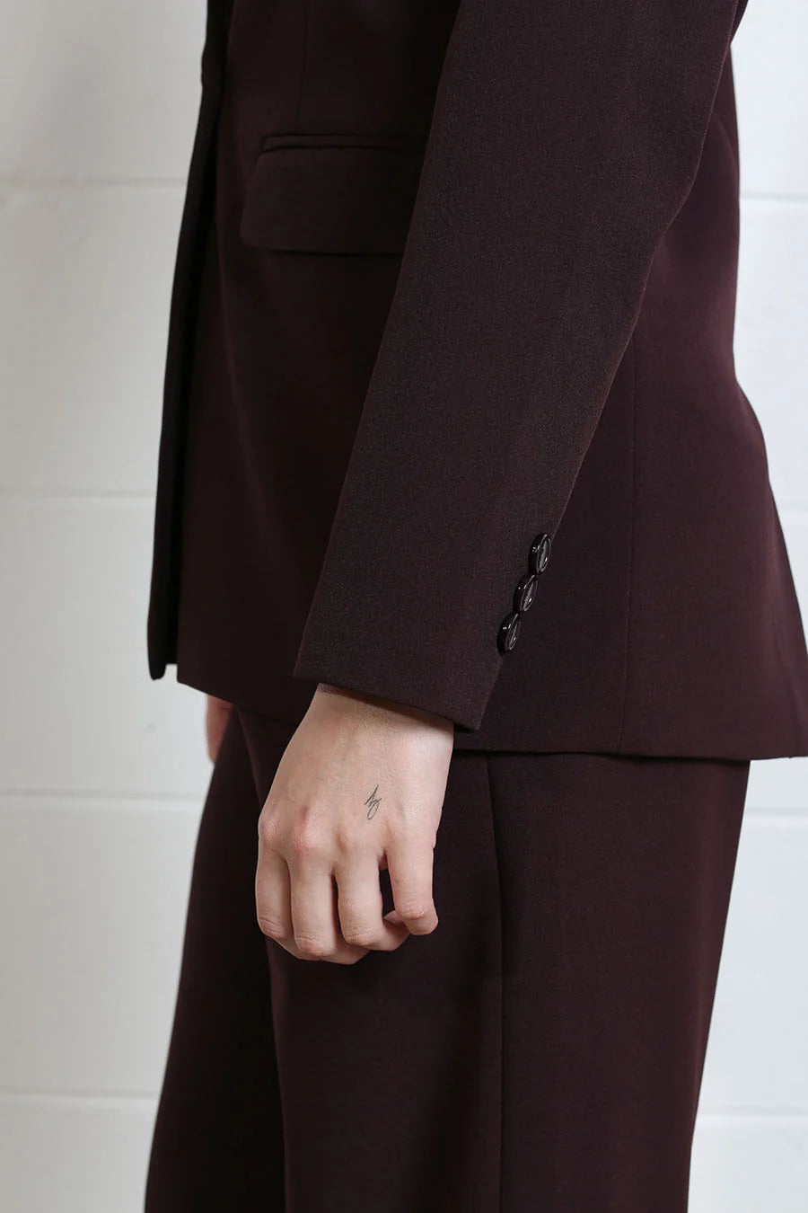 Rant & Rave Tabitha blazer in aubergine, sleeve detail with button cuff.