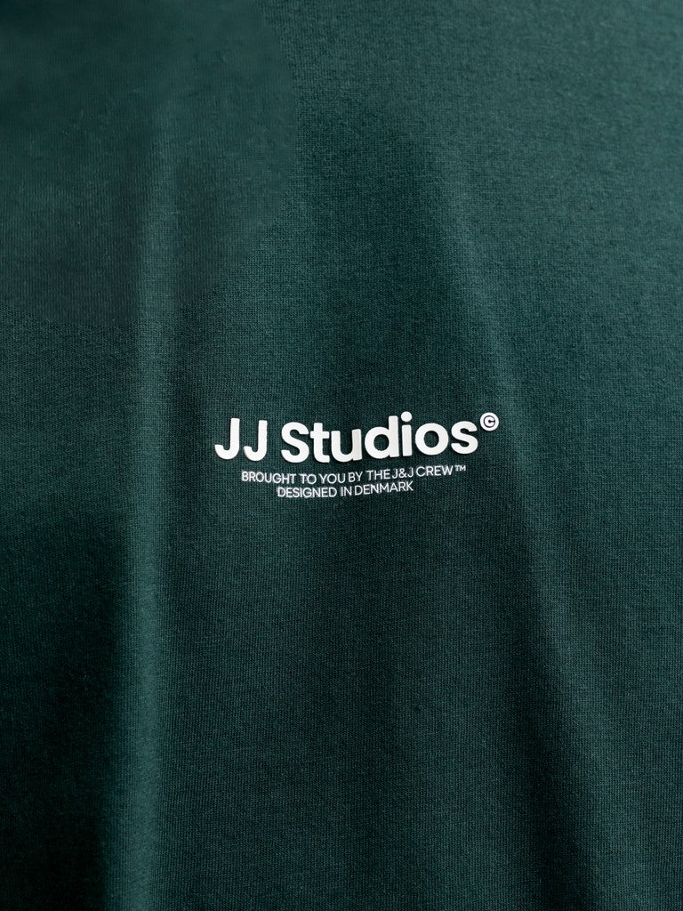 JACK & JONES Jjesoho Tee Crew Neck in Scarab logo print detail