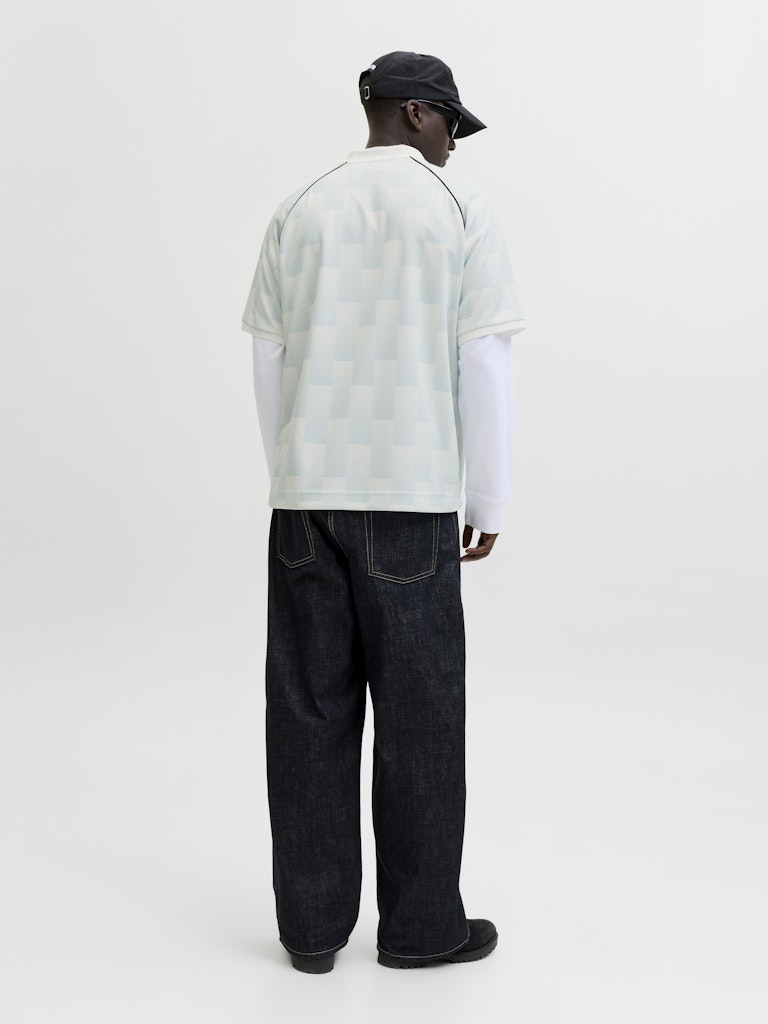 JACK JONES CORE Breeze Football Aop Mesh Tee -Omphalodes Omphalodes back view