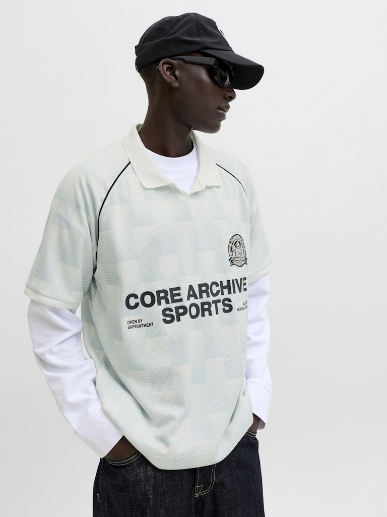 JACK JONES CORE Breeze Football Aop Mesh Tee Ss-Omphalodes light green front side view