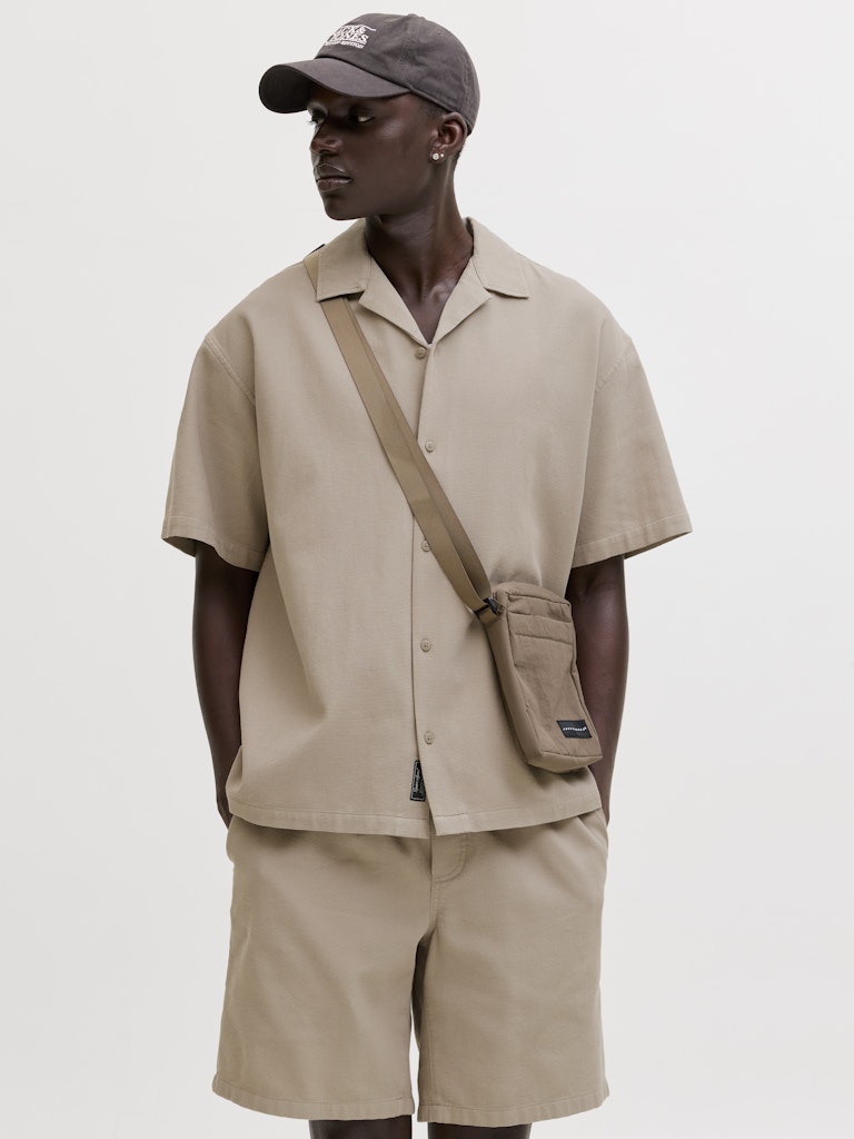 JACK & JONES Global Waffle Resort Shirt in Vintage Khaki angled model view