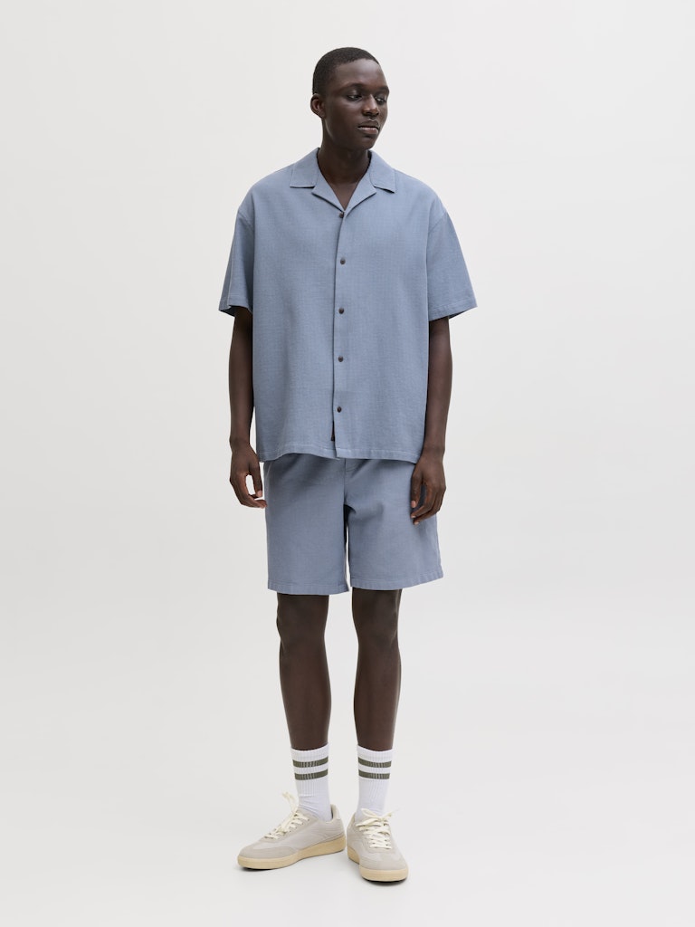 JACK & JONES Global Waffle Resort Shirt in Blue Mirage full length model view