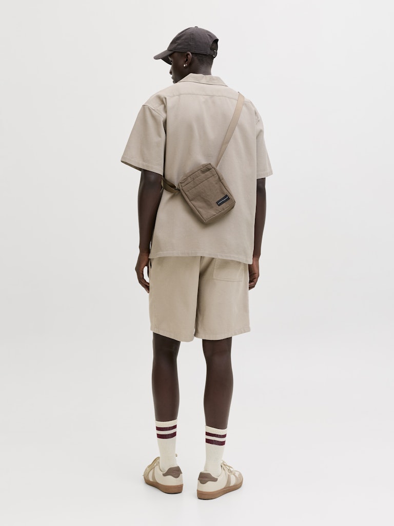 JACK & JONES Global Waffle Resort Shirt in Vintage Khaki back model view