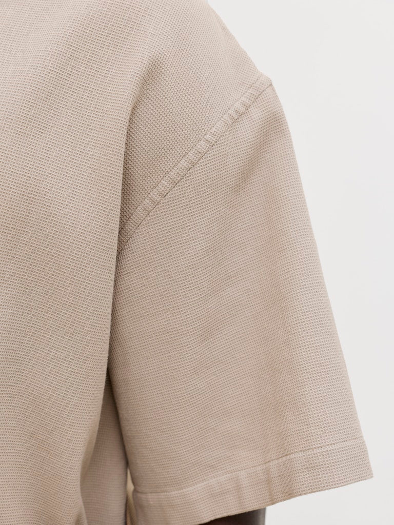 JACK & JONES Global Waffle Resort Shirt in Vintage Khaki textured close-up detail
