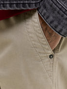 JACK & JONES Kane Dover Jogger in Crockery pocket detail