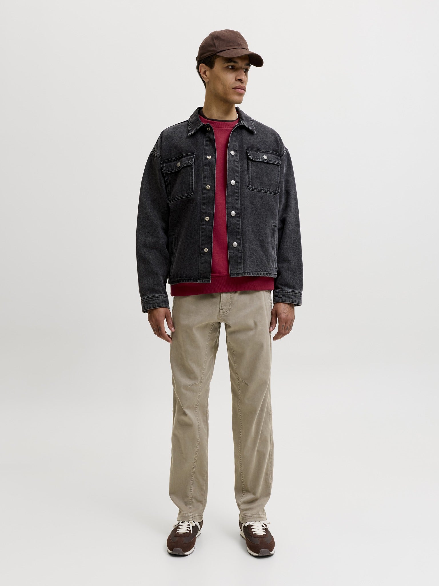 JACK & JONES Kane Dover Jogger in Crockery angled model view