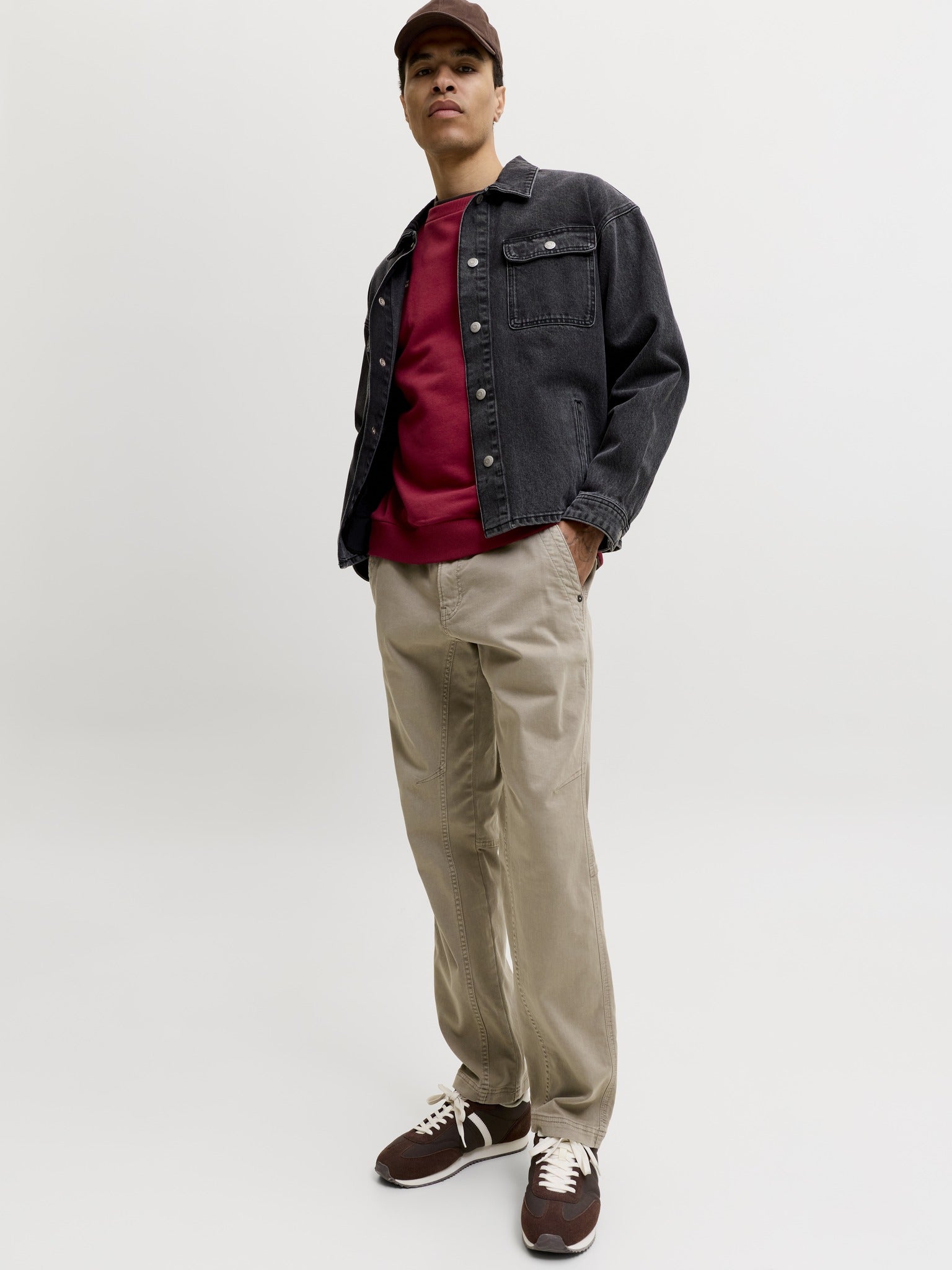 JACK & JONES Kane Dover Jogger in Crockery half model view