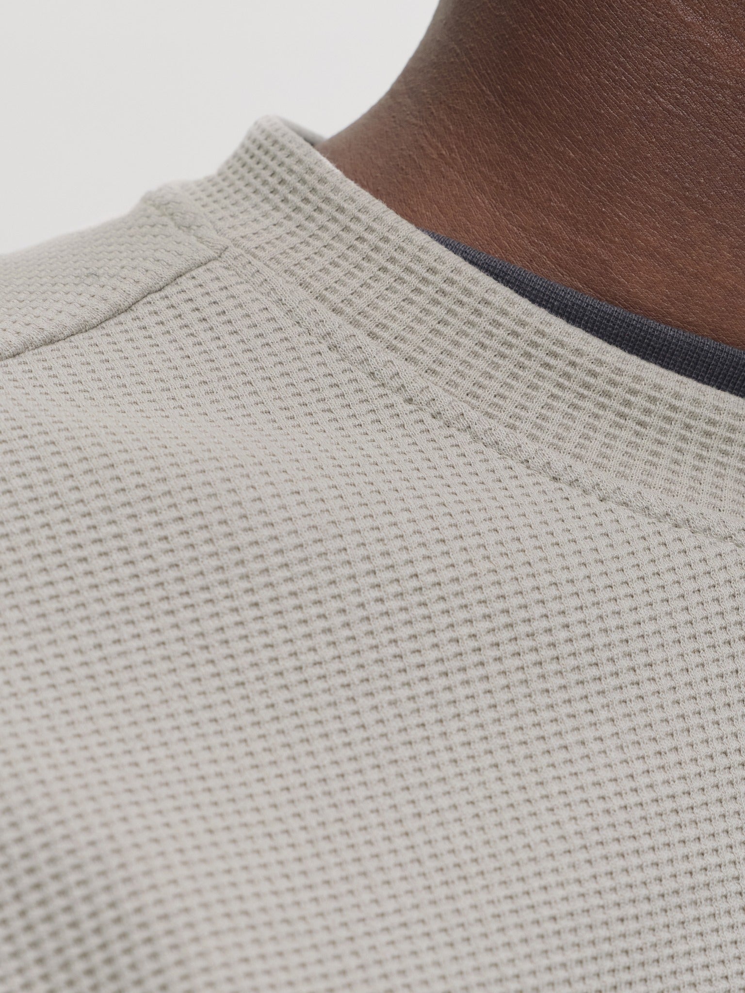 JACK & JONES Fusion Waffle Brand Sweatshirt Crew Neck in Dove waffle texture detail