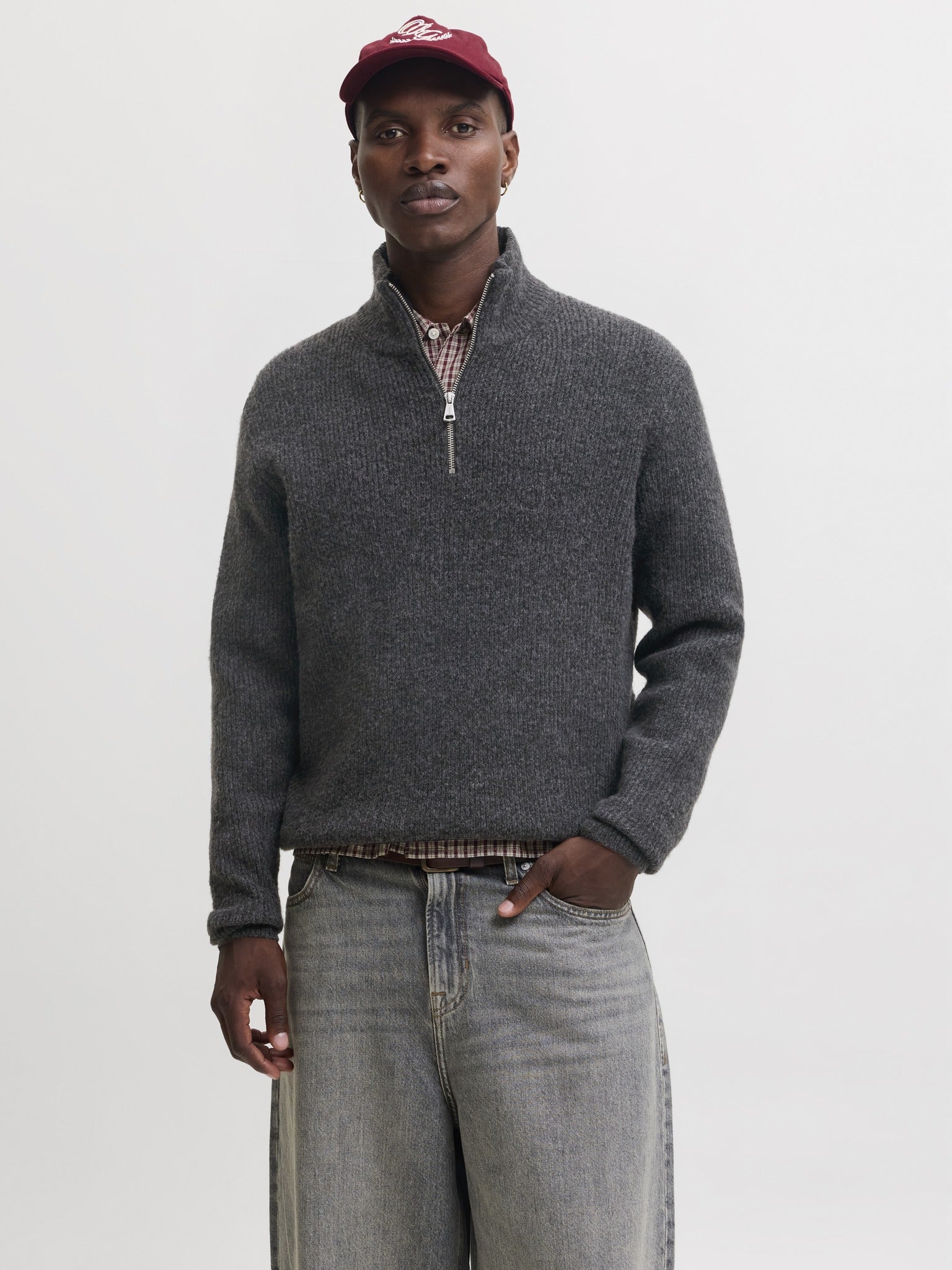 JACK & JONES Frederiksberg Ollie Knit Half Zip in Black front model view