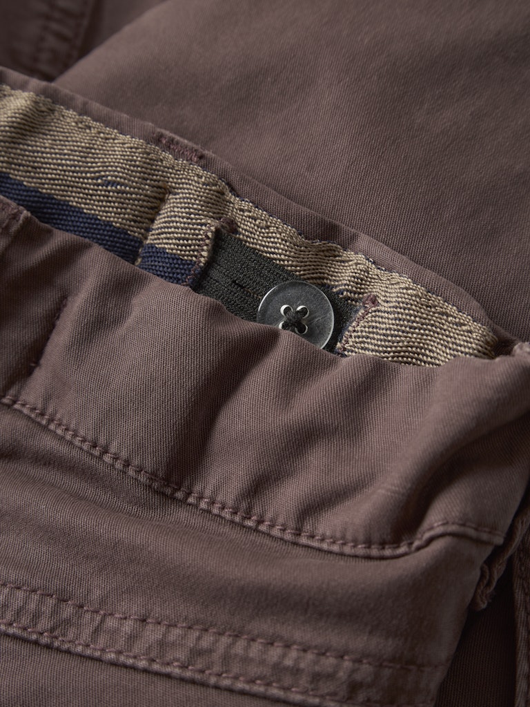 NAME IT Ben Tapered Twill Cargo Pants in French Roast waist button detail