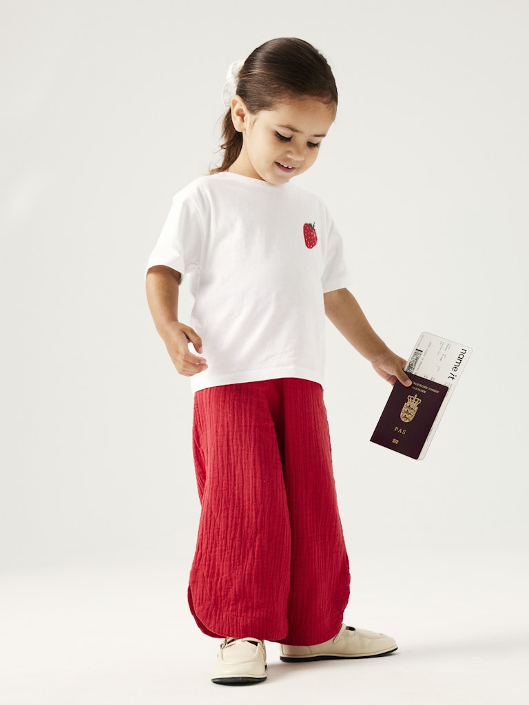 NAME IT Julita pant in urban red  full length model view