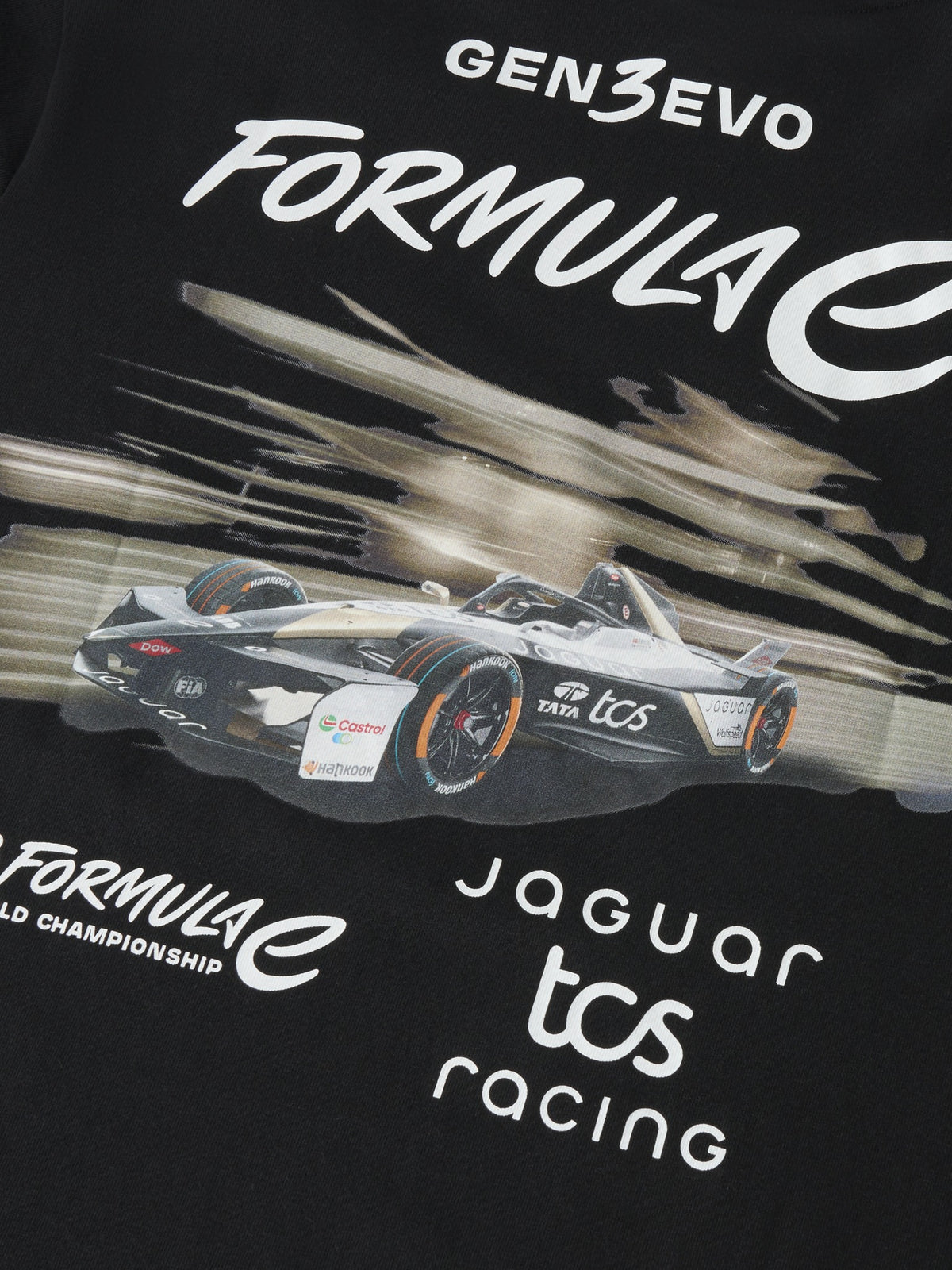 Close-up of the Formula E racing car and Jaguar TCS Racing back print on the black NAME IT Alp Formula E racing T-shirt