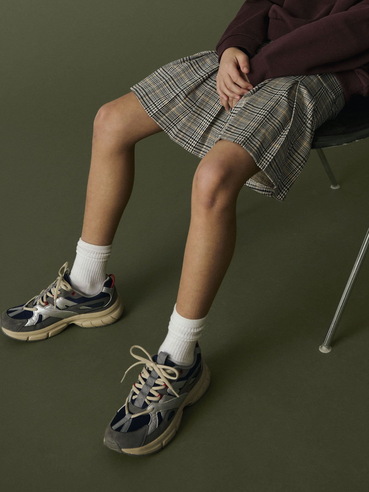NAME IT Rina PLEATED Skirt in Island Fossil (image 2)