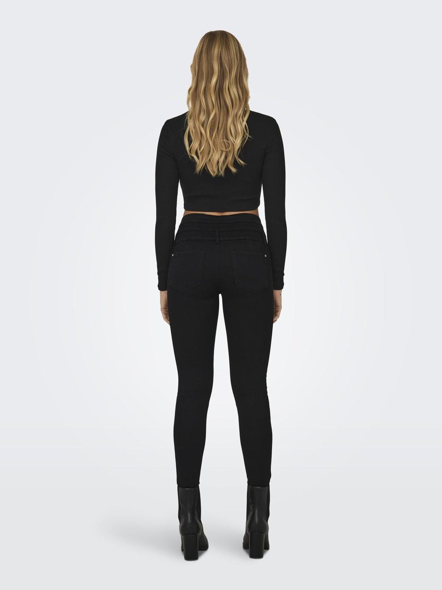 ONLY Mindy Long Sleeve Rib Top in Black back model view