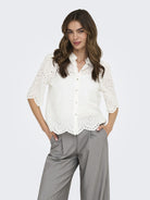 ONLY Valais Short Sleeve Shirt Wvn in Cloud Dancer front model view