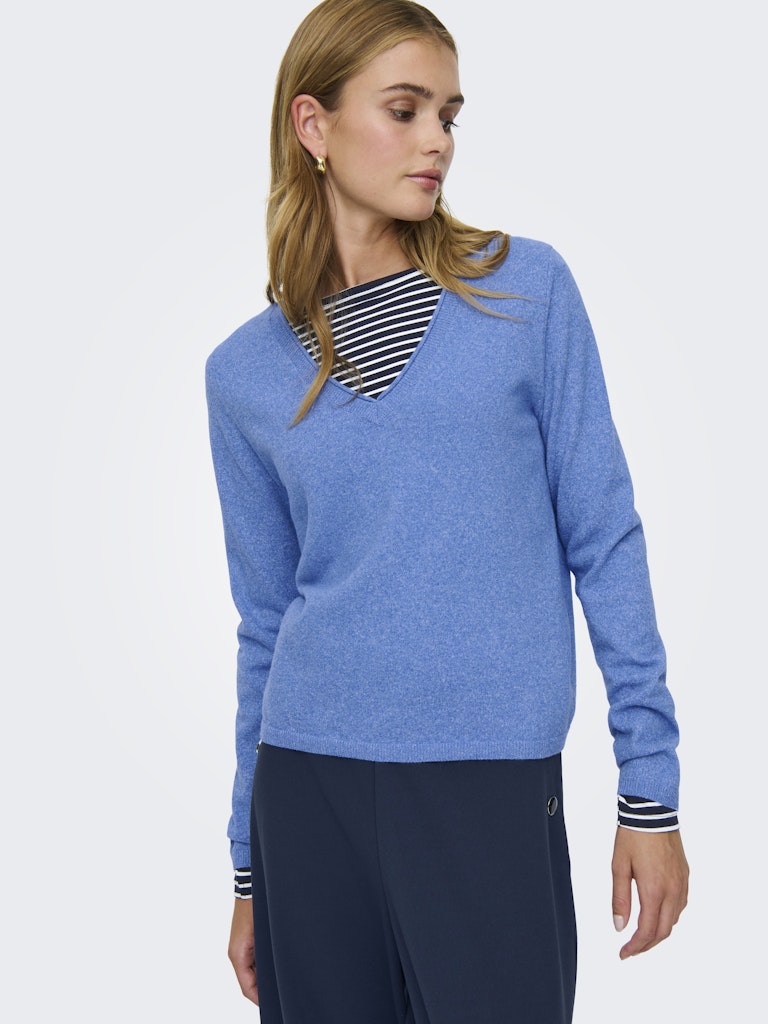 ONLY Loyal V - neck Pullo Knt in Ultramarine Melange v-neck detail