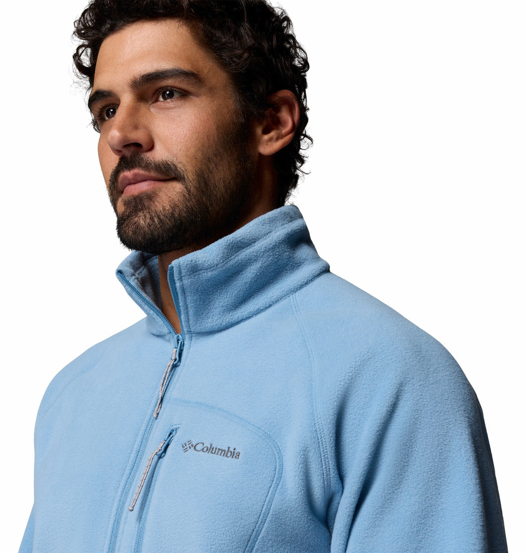 Columbia Fast Trek III half zip fleece in Rainy Day, collar and chest pocket detail
