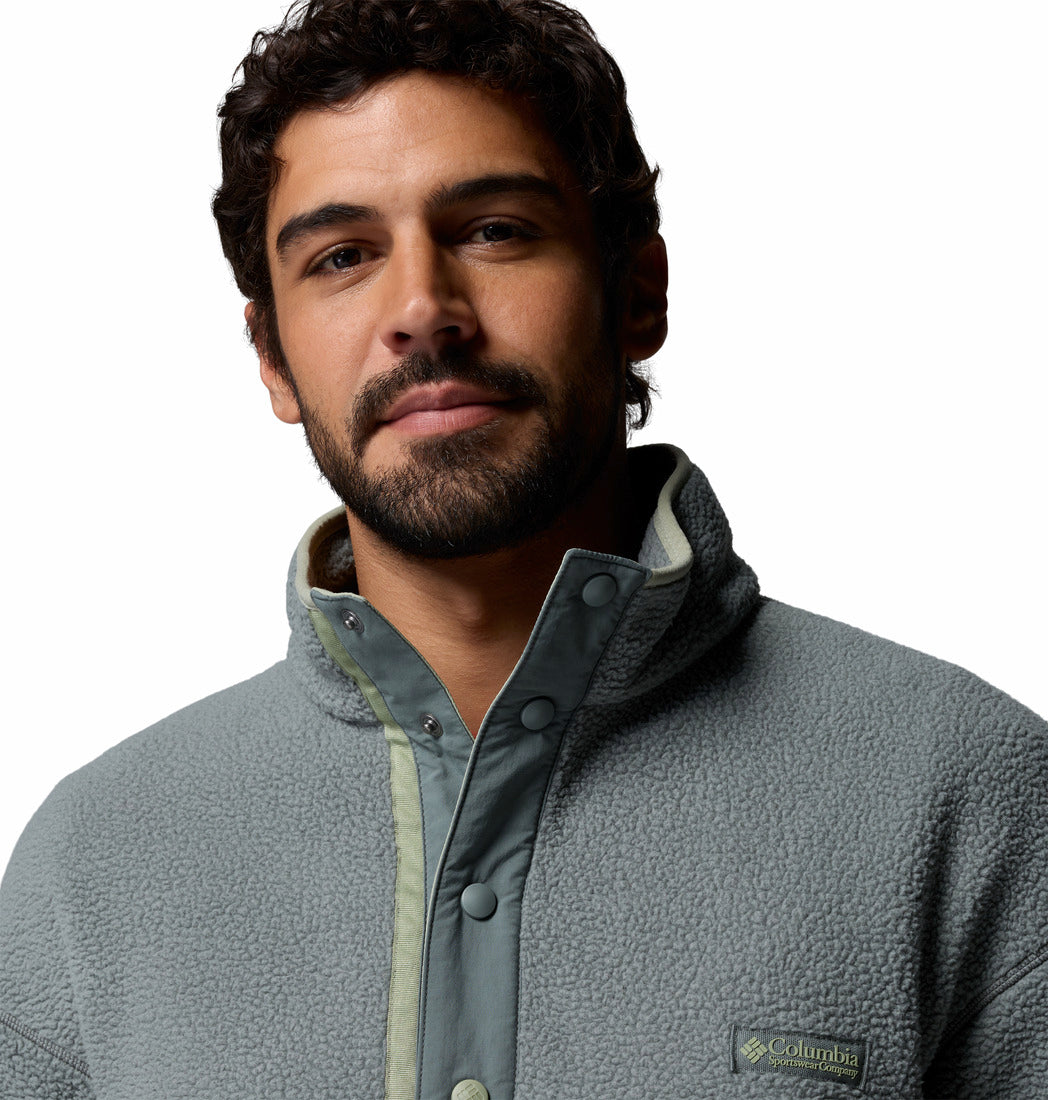 Columbia Mens Helvetia II Half Snap Fleece in Sedona Sage, collar and logo detail