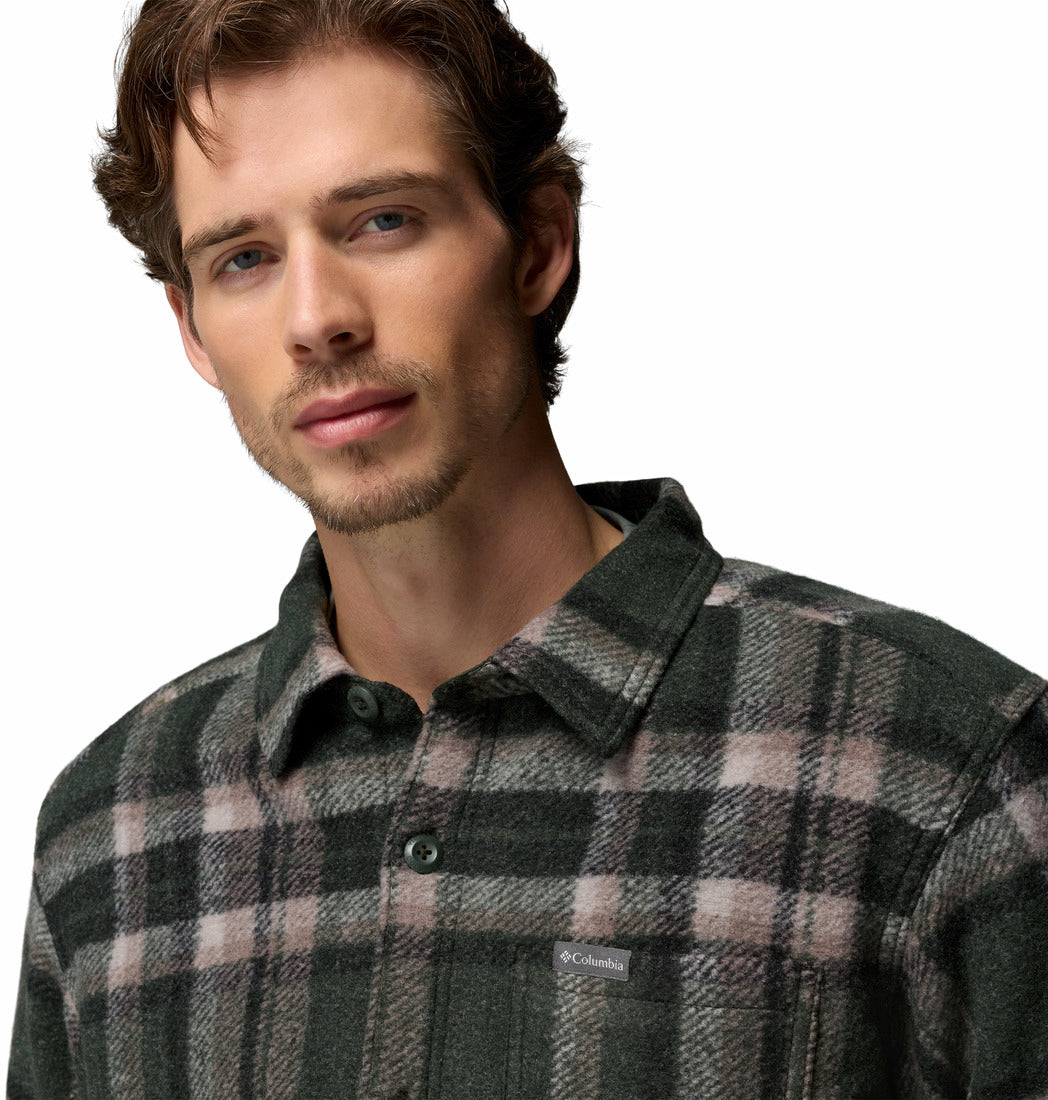 Columbia Mens Hunter Arch shirt jacket in Greenscape Trac plaid, chest logo detail