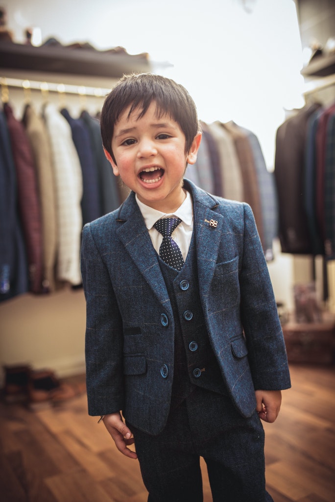 Boys Carnegi Navy 3 Piece Suit-Close up