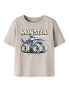 NAME IT Vanyo Short Sleeve T-Shirt Chateau Gray Monster Shark model front view