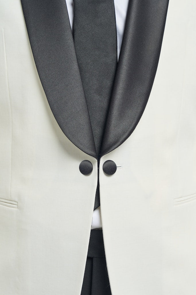 Aspen Ecru Tuxedo Blazer-Lapel view