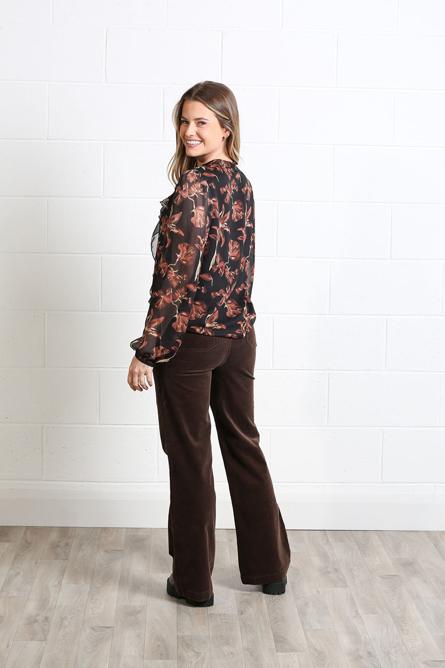Rant & Rave Anna Frill Top in black, product view 3