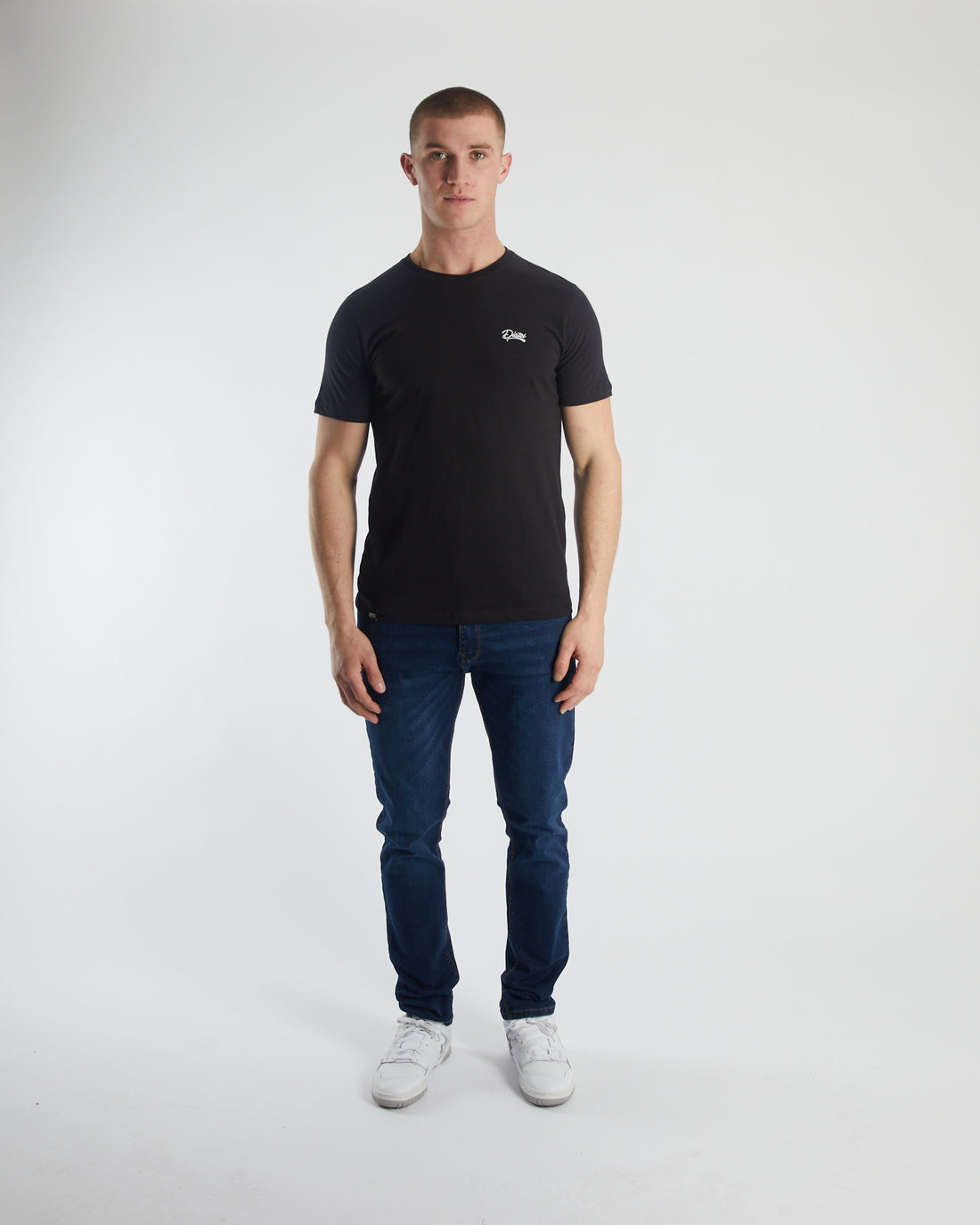 Basic Caden O Neck Tee Black-Fullmodel view