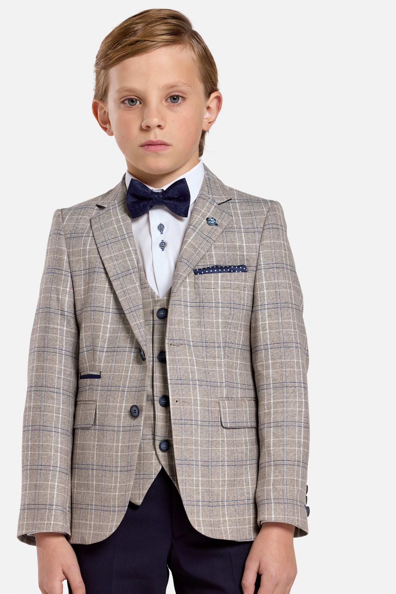 Benetti Boyswear Charles Stone Boys 3 Piece Suit Stone detail view