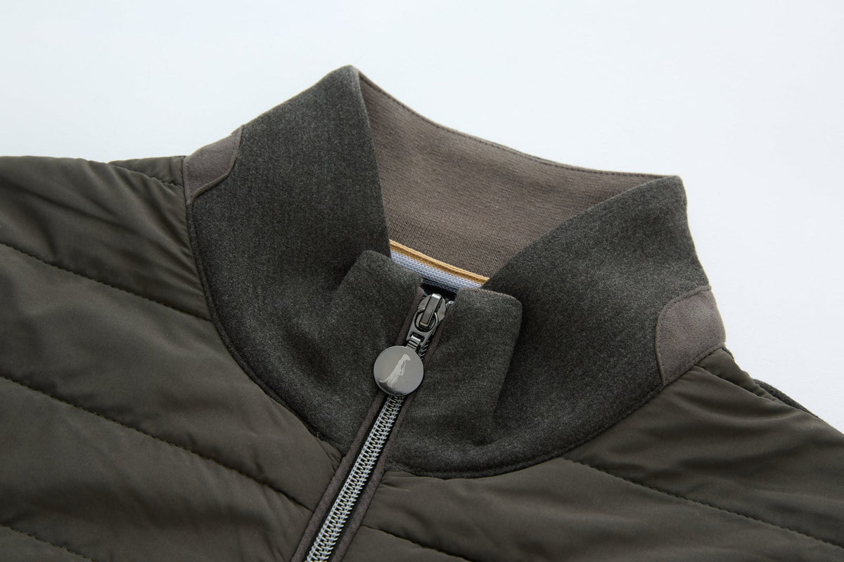 6th Sense Cloud Hybrid Full Zip Peat Jacket collar detail showing the interior lining and the circular zipper pull tab.