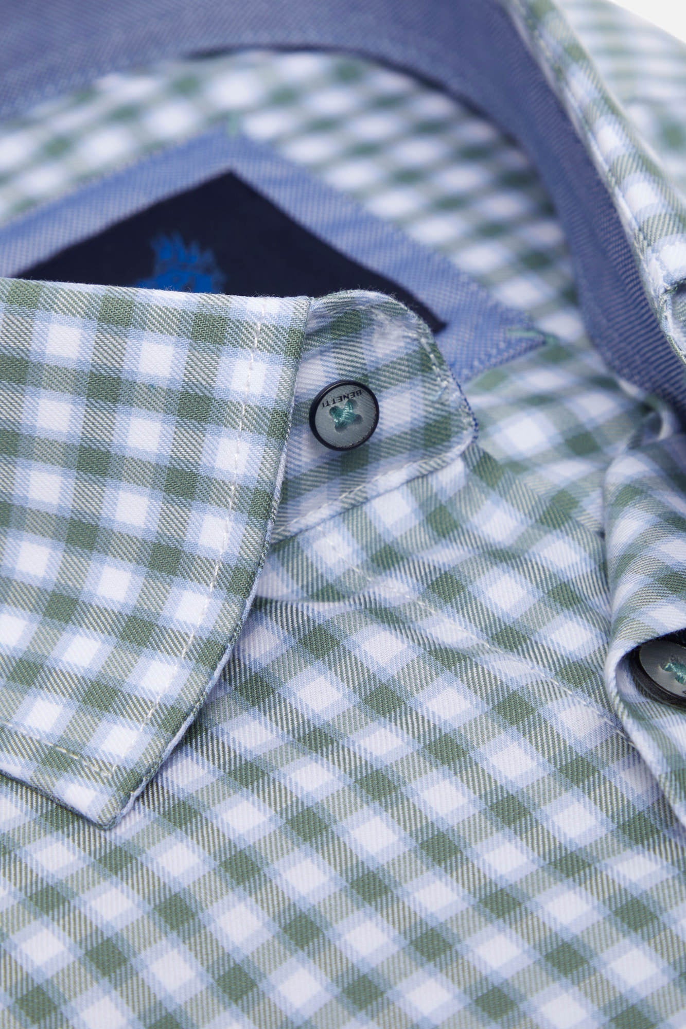 Men's Danver Sage Shirt-Close Up VIew