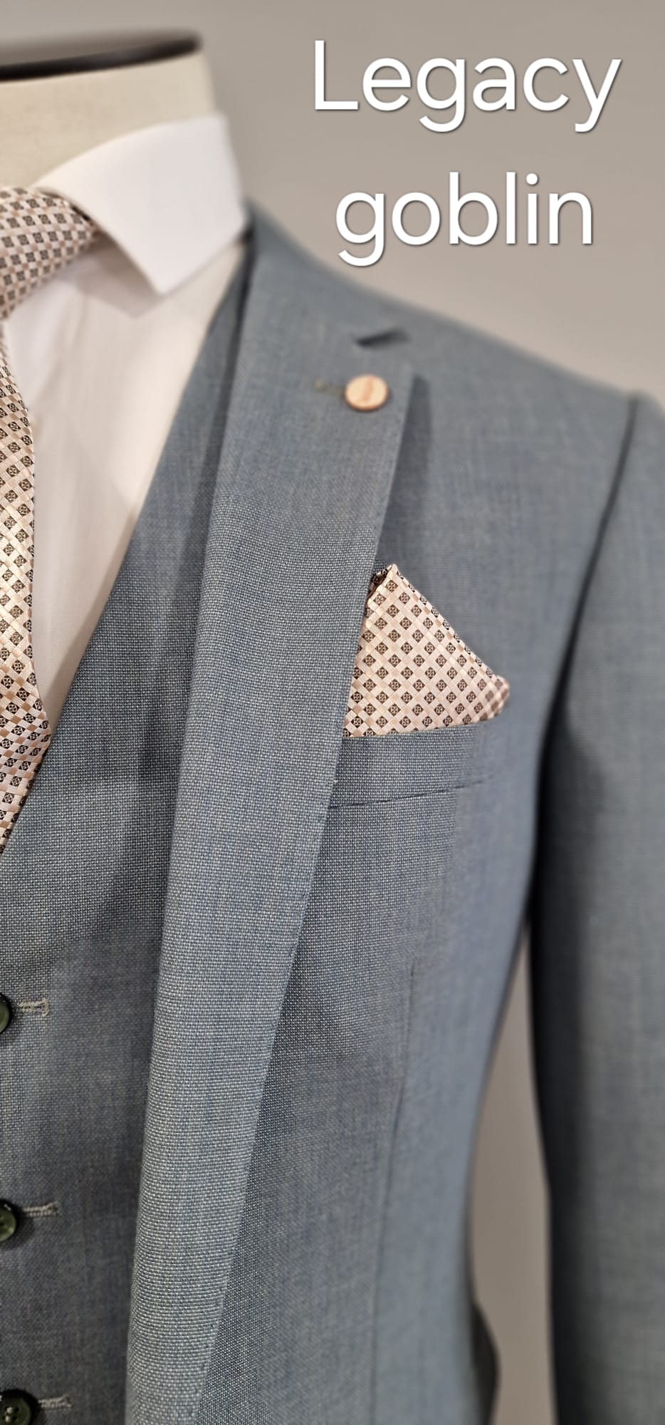 Legacy Goblin 3 Piece Suit-Lapel detail