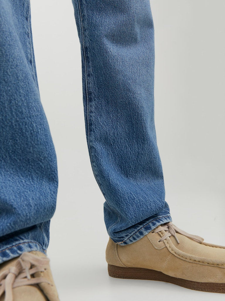 Men's Loose Royal 311 Jeans-Leg View