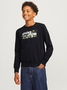 Outdoor Logo Sweat Crew Neck Junior-Black-Model Front View