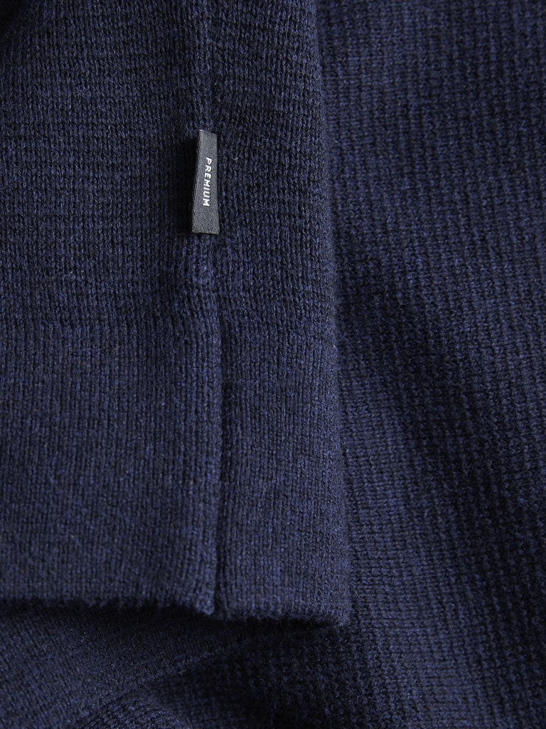 Milano Stitch Half Zip Naval Academy Knit-Close up view