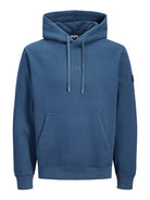 JACK JONES CORE Point Badge Hoodie-Titan titan model front view