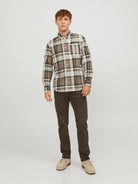 JACK JONES PREMIUM Brook Cord X-mas Shirt Long Sleeve-Pelican Pelican model front view